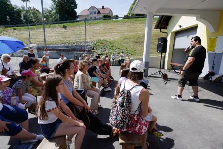 Rdeča nit letošnjega Križnikovega pravljičnega festivala je medgeneracijsko sodelovanje (1)